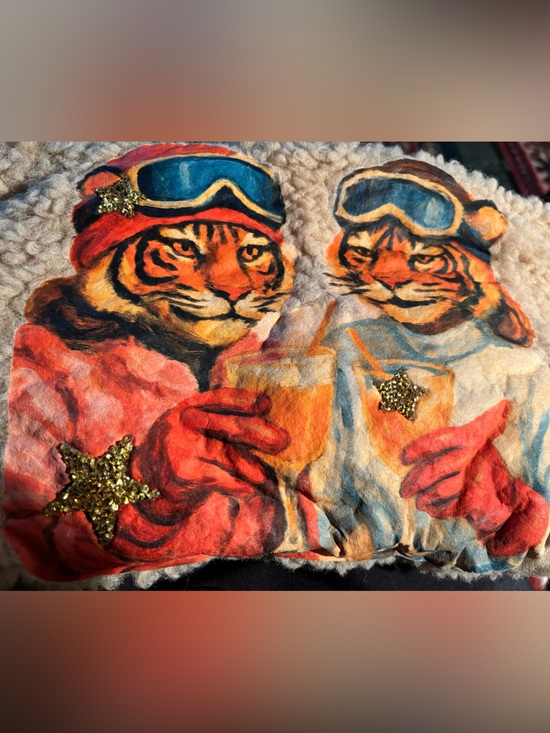 Judith March Handbags - Judith March SKI LODGE TIGERS having cocktails TEXTURED WRISTLET or crossbody